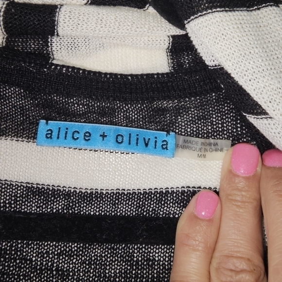 Alice + OLIVIA Black white Striped  drape wrap around black sweater sz Midium - Picture 12 of 16